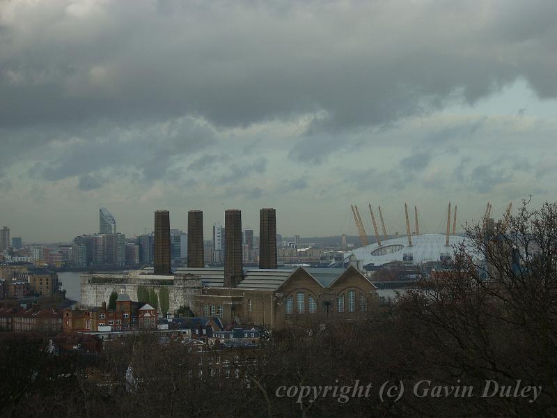 O2 dome from Observatory Hill, Greenwich Park DSCN0888.JPG -           